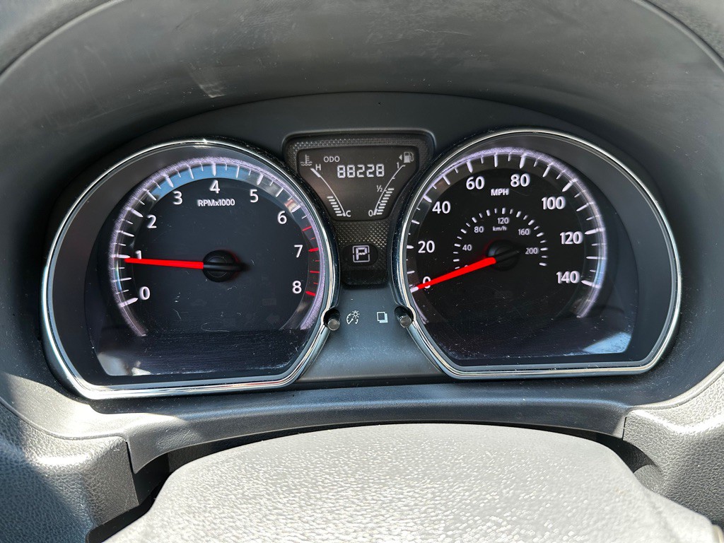 2015 Nissan Versa Image 13