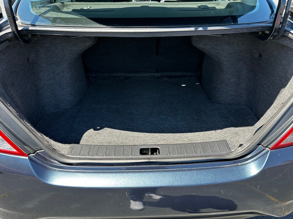 2015 Nissan Versa Image 17