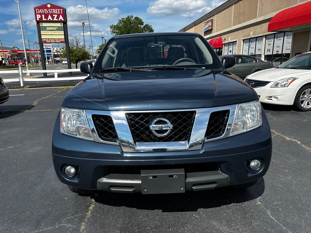 2020 Nissan Frontier Image 2