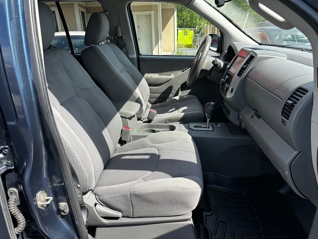 2020 Nissan Frontier Image 10