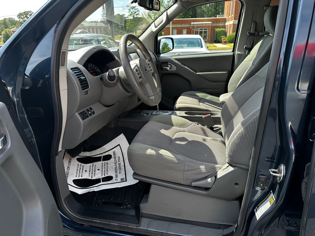 2020 Nissan Frontier Image 11