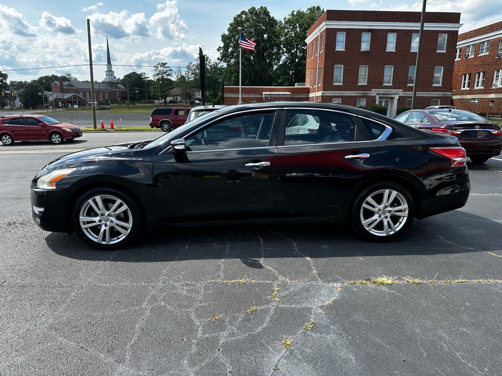 2013 Nissan Altima Image 4