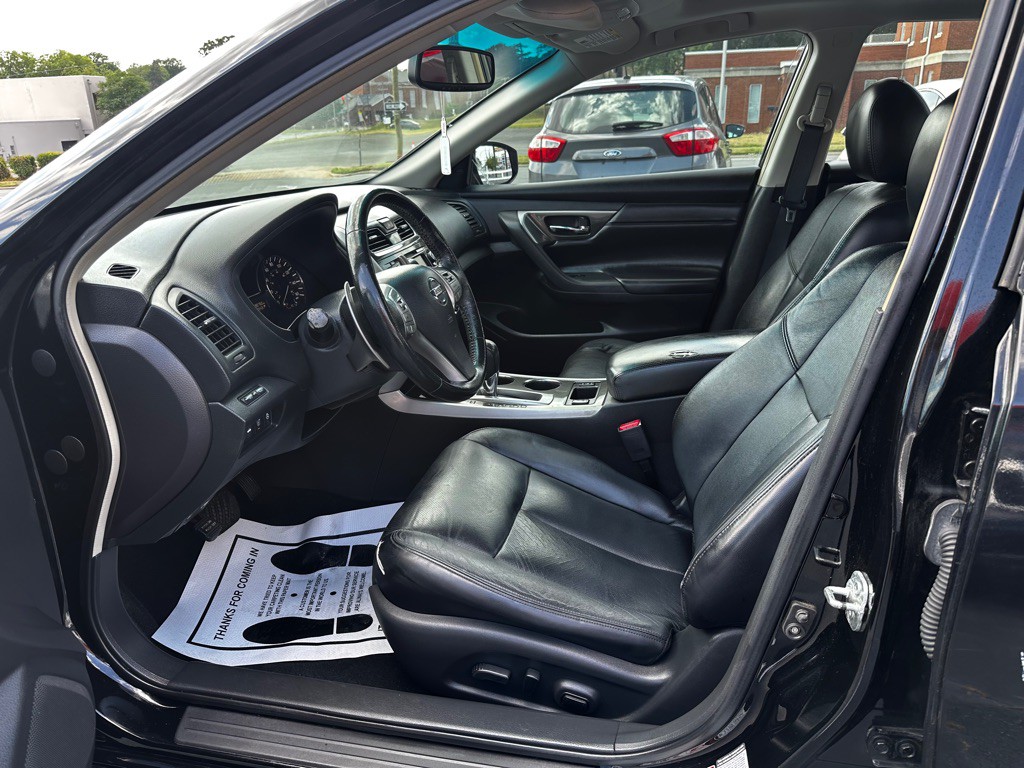 2013 Nissan Altima Image 11