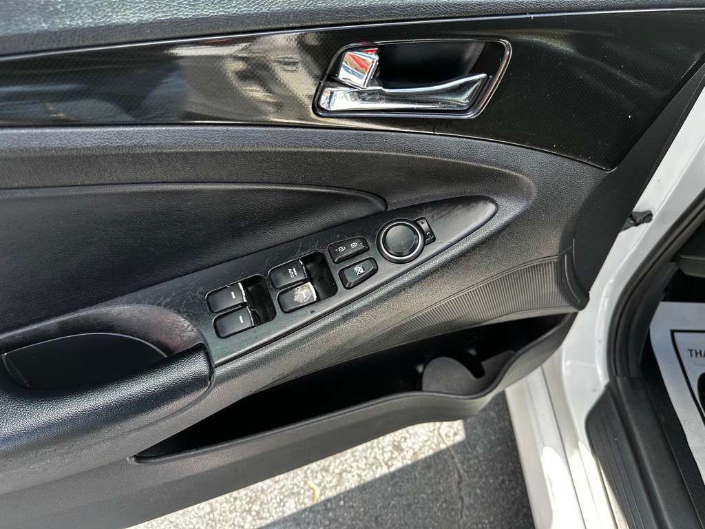 2014 Hyundai Sonata Image 12