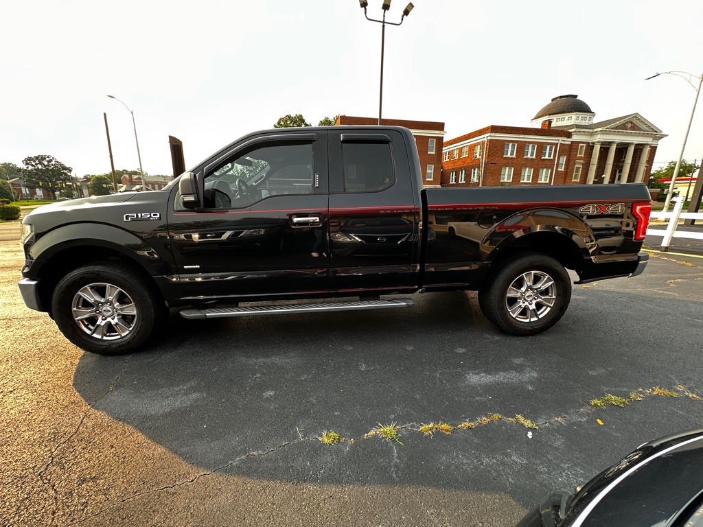 2015 Ford F-150 Image 4