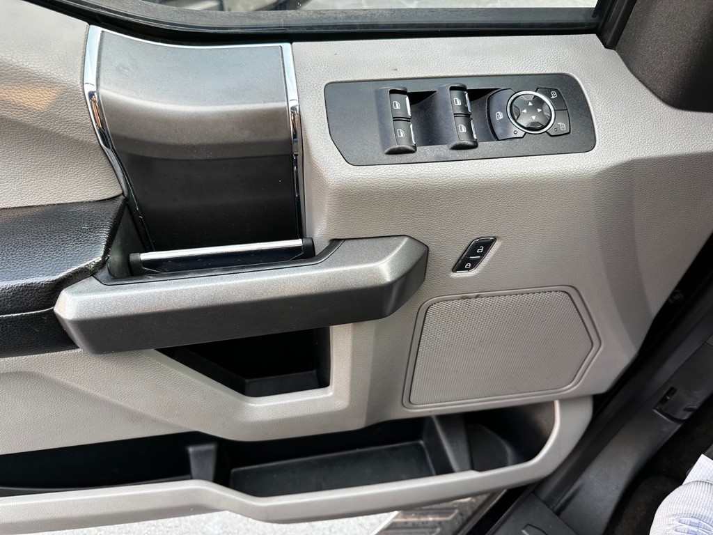 2015 Ford F-150 Image 13