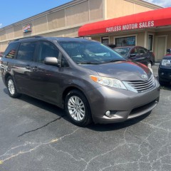 Image for 2015 Toyota Sienna XLE ID: 7570996