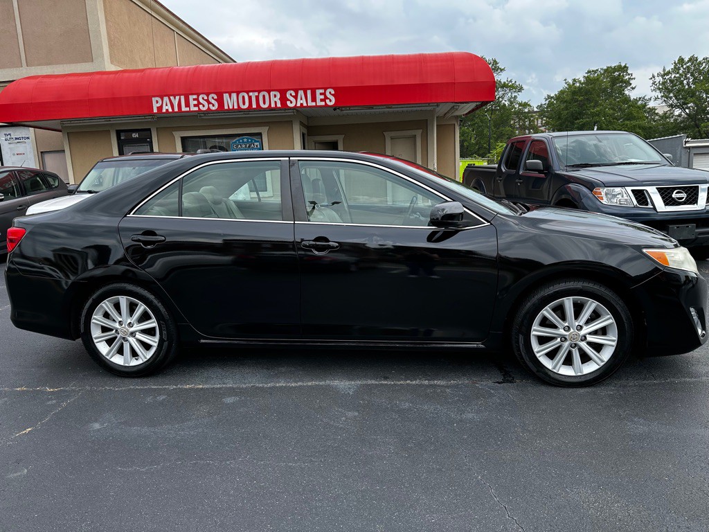 2012 Toyota Camry Image 8