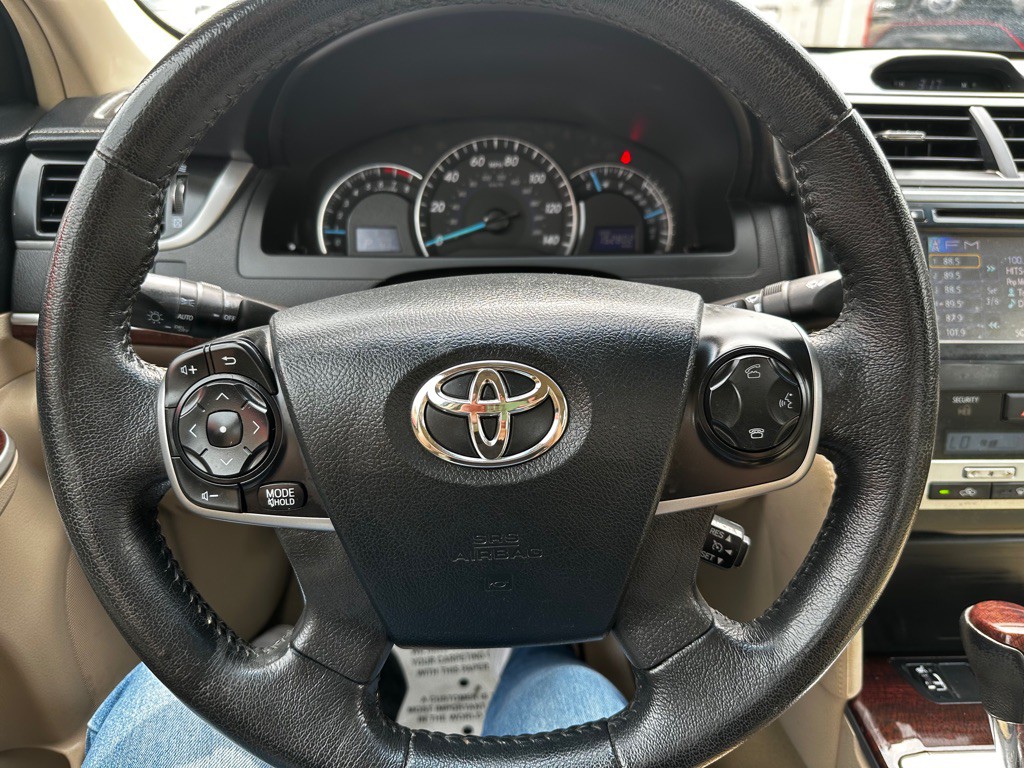 2012 Toyota Camry Image 15
