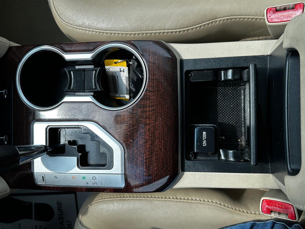 2012 Toyota Camry Image 20