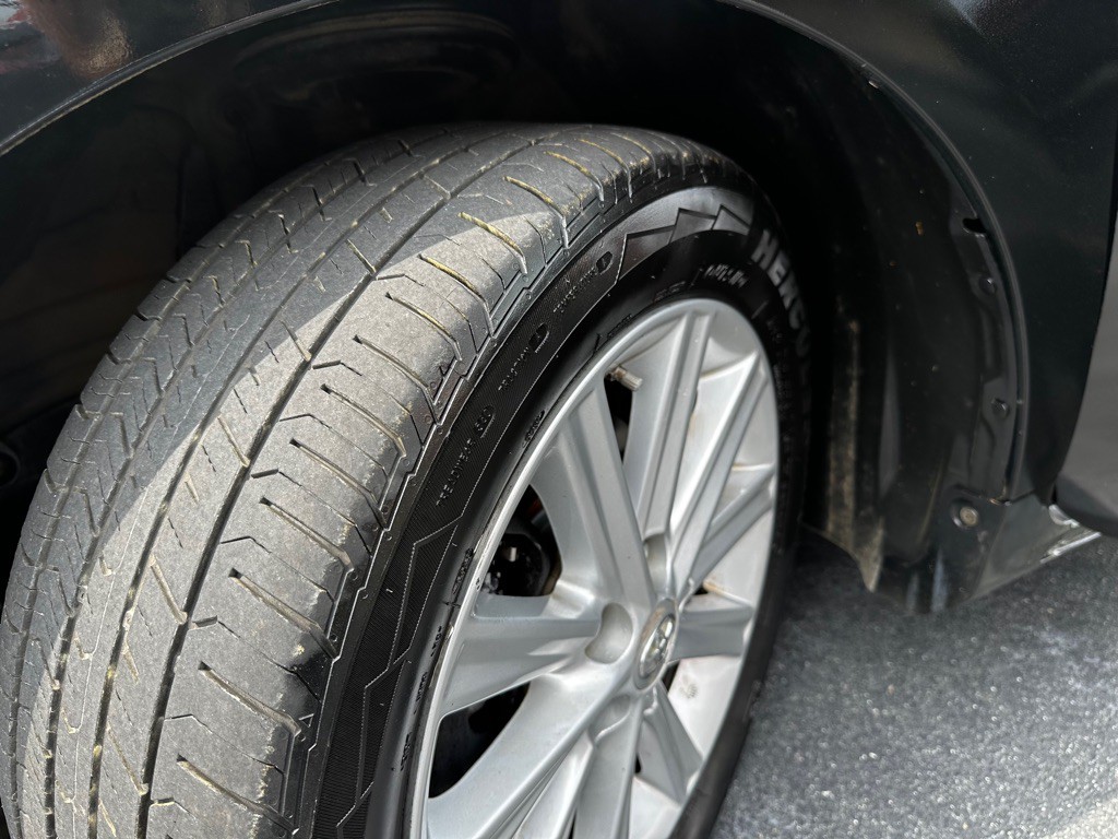 2012 Toyota Camry Image 23