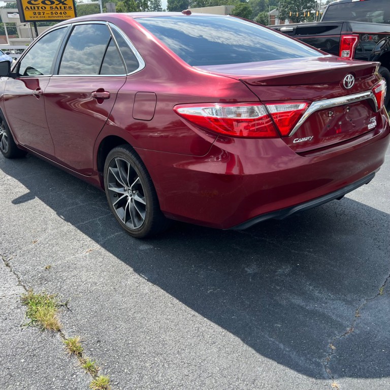 2017 Toyota Camry Image 5