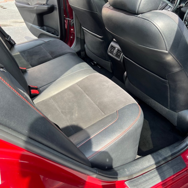 2017 Toyota Camry Image 12
