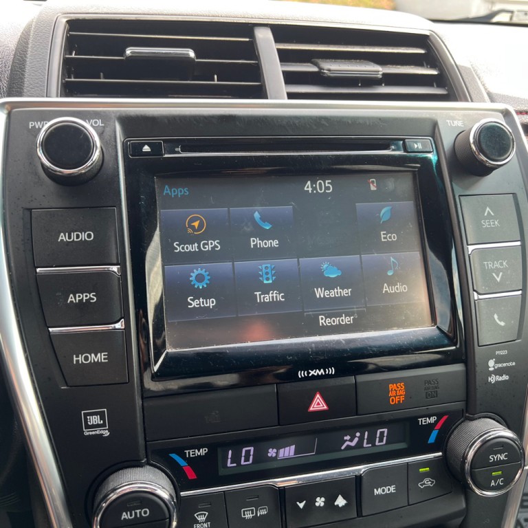 2017 Toyota Camry Image 15