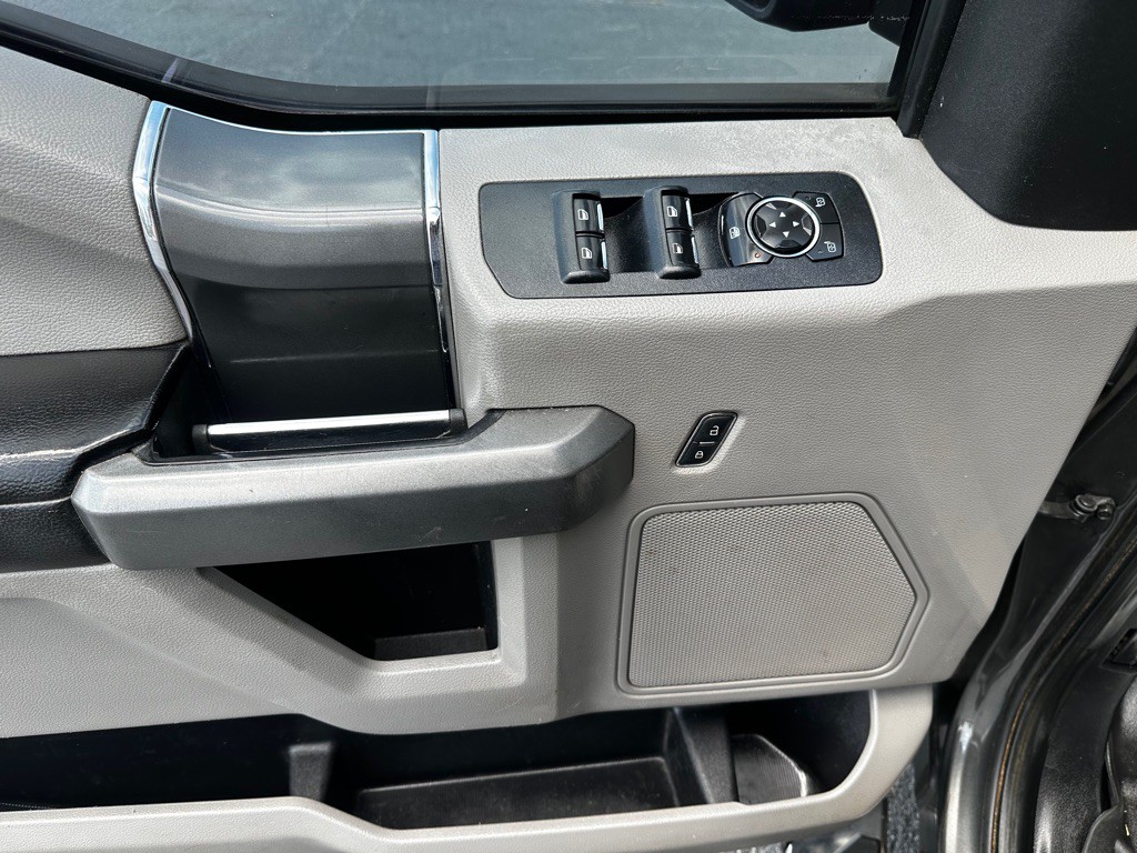 2016 Ford F-150 Image 12