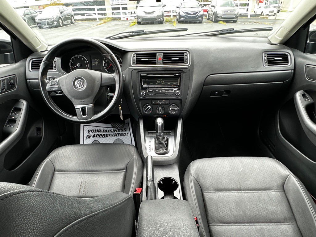 2012 Volkswagen Jetta Image 13