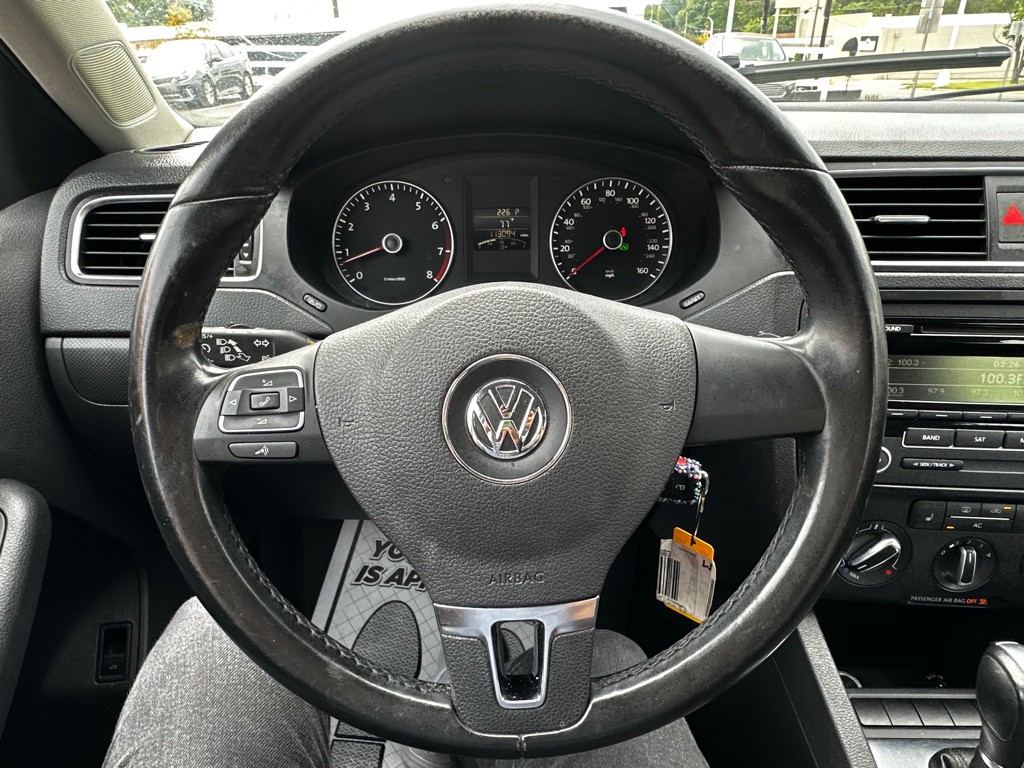 2012 Volkswagen Jetta Image 14