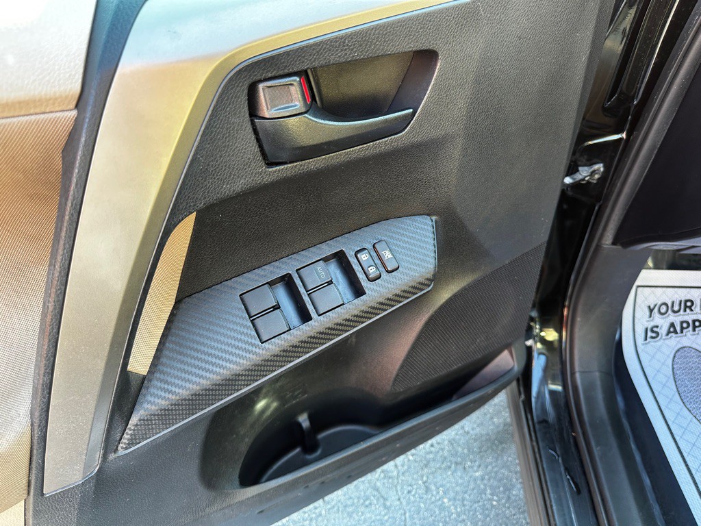 2013 Toyota Rav4 Image 12