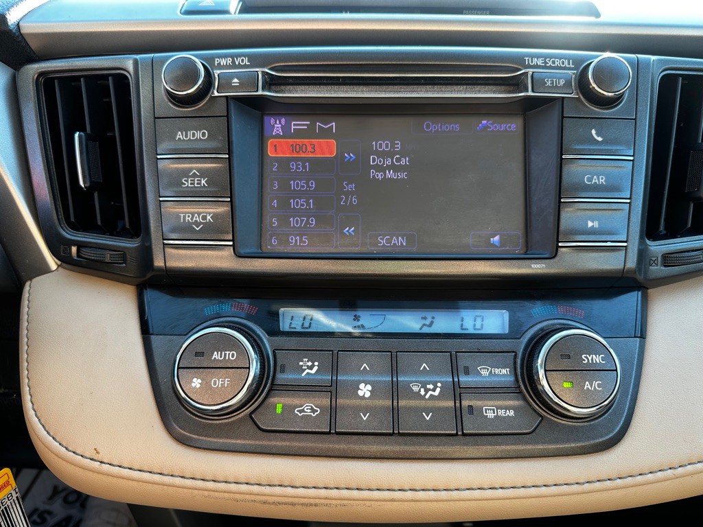 2013 Toyota Rav4 Image 17