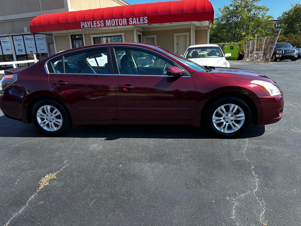 2012 Nissan Altima Image 8
