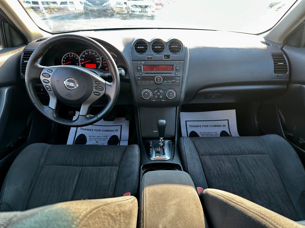 2012 Nissan Altima Image 12