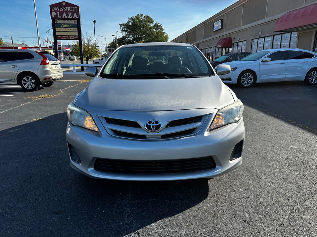2012 Toyota Corolla Image 2