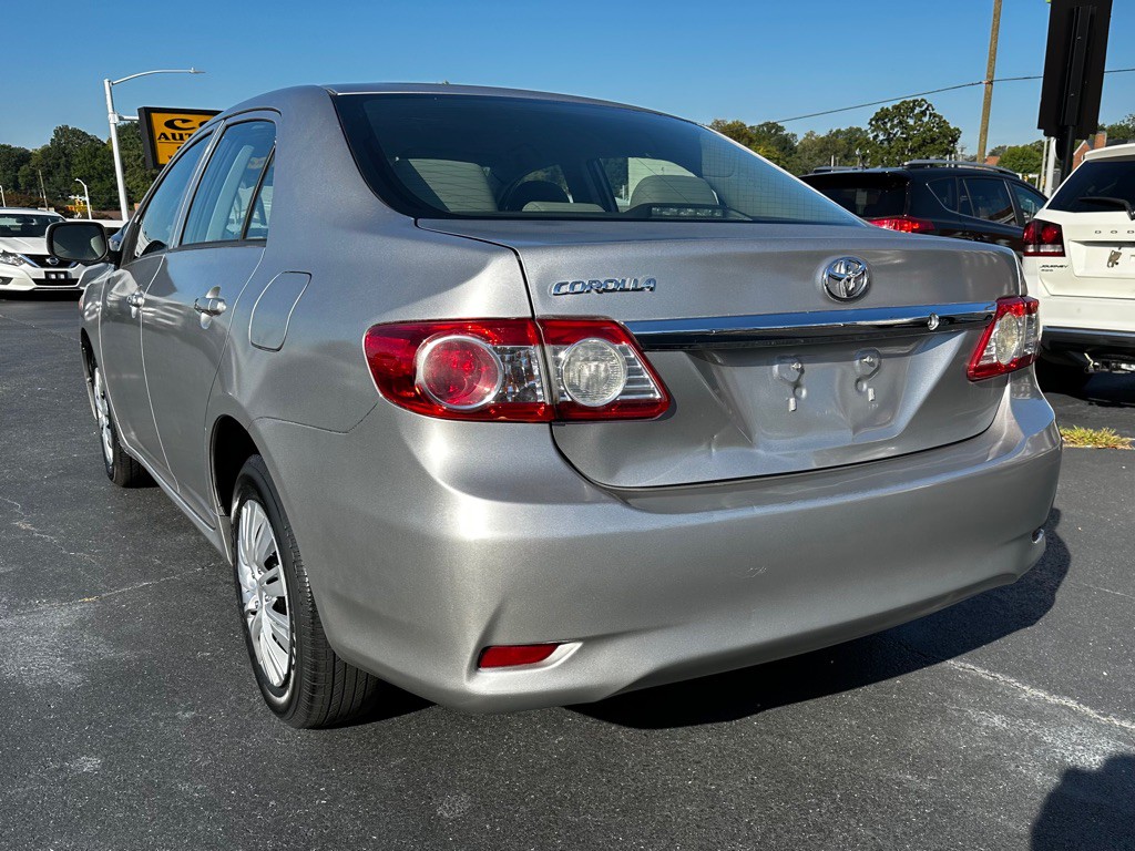 2012 Toyota Corolla Image 5