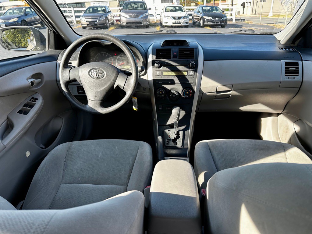 2012 Toyota Corolla Image 12