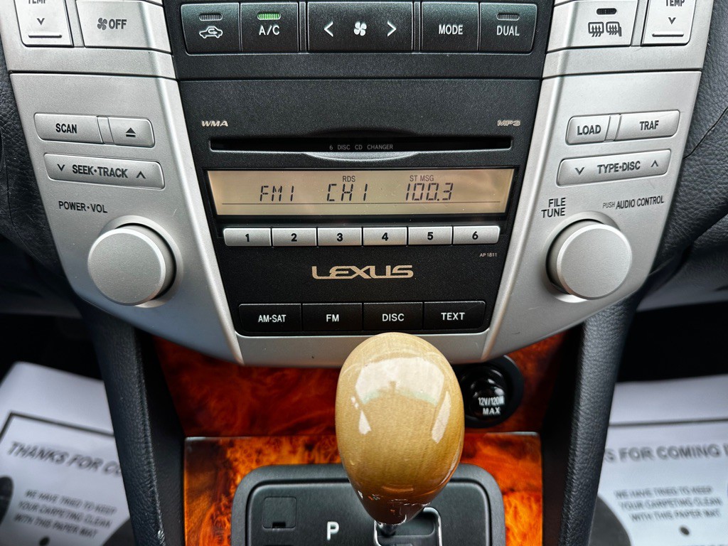 2008 Lexus RX Image 17