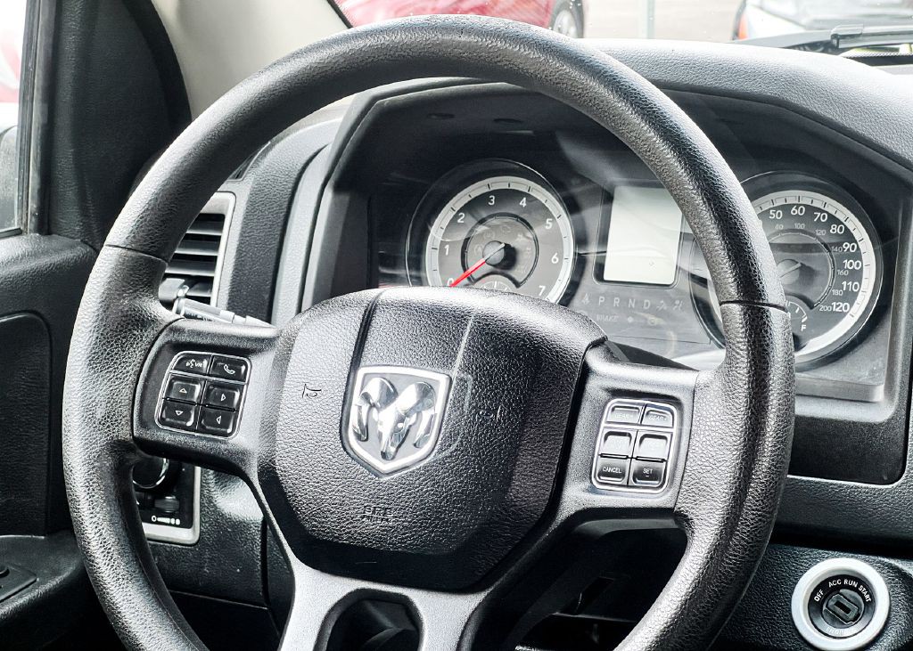 2016 RAM 1500 Image 9