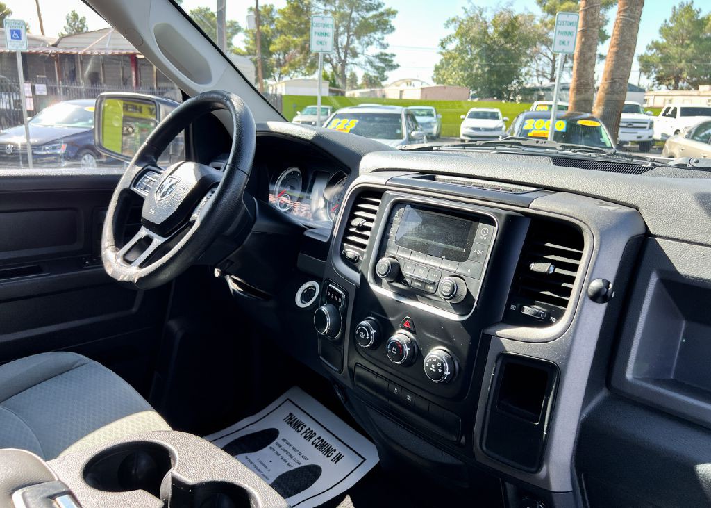 2017 RAM 1500 Image 12