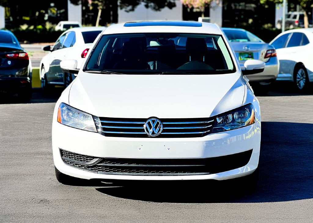2013 Volkswagen Passat Image 4