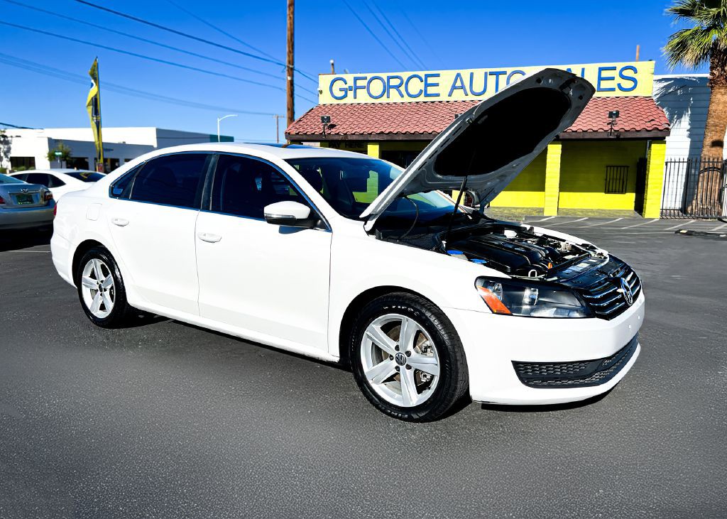2013 Volkswagen Passat Image 18