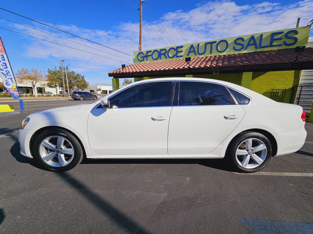 2013 Volkswagen Passat Image 28
