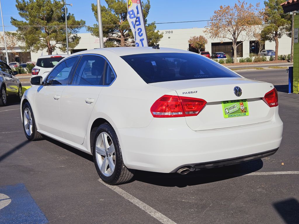 2013 Volkswagen Passat Image 29
