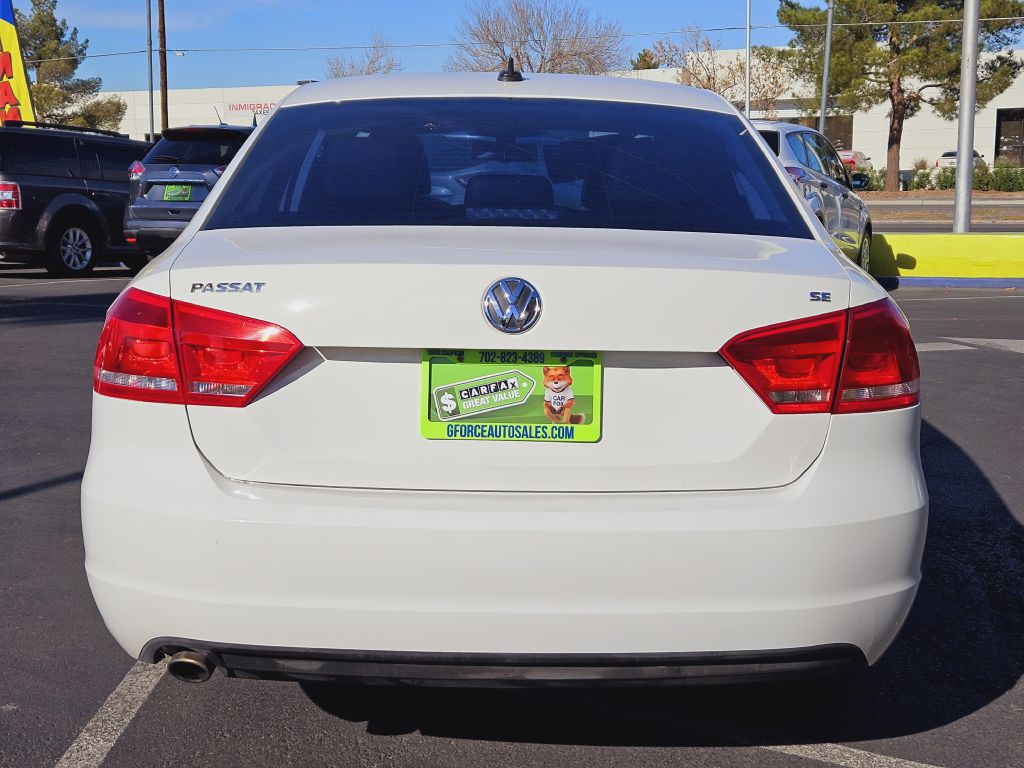 2013 Volkswagen Passat Image 31