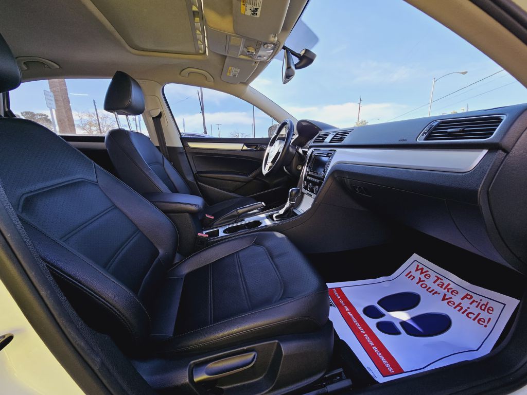 2013 Volkswagen Passat Image 41