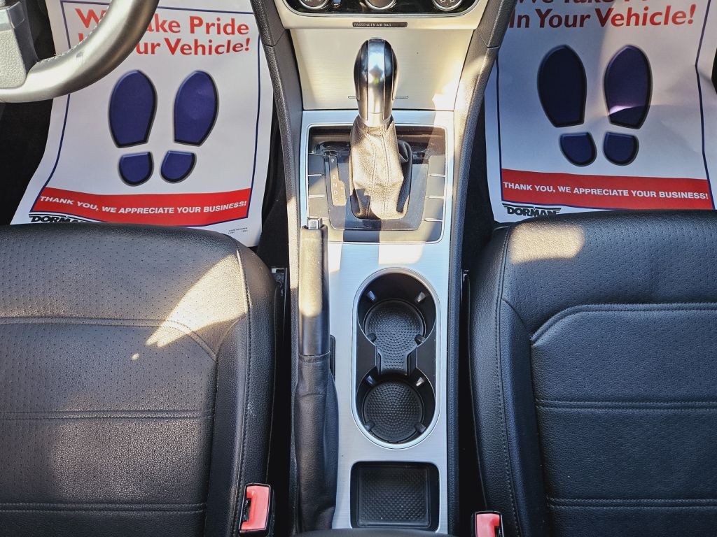 2013 Volkswagen Passat Image 48