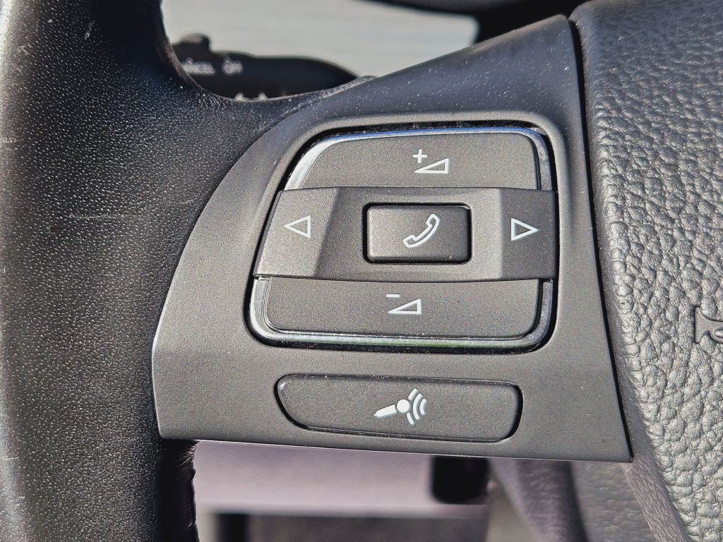 2013 Volkswagen Passat Image 51