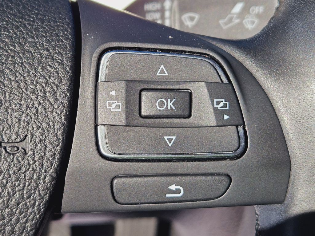 2013 Volkswagen Passat Image 52