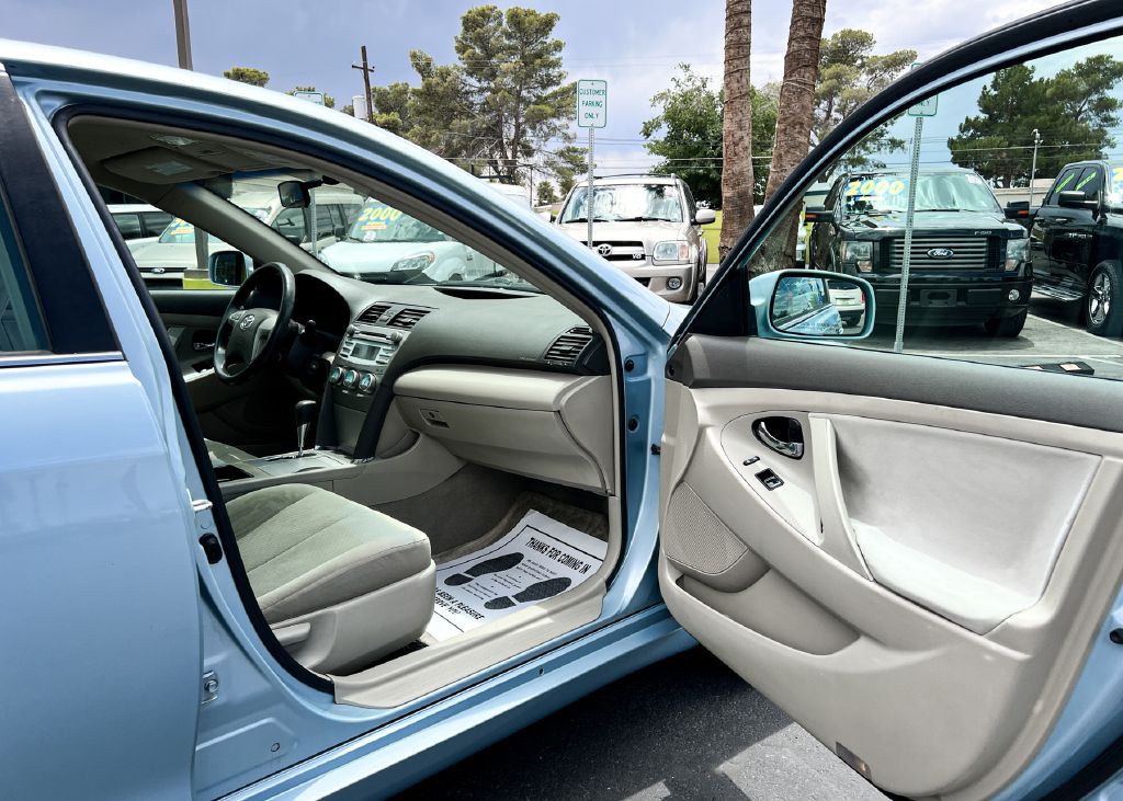 2008 Toyota Camry Image 12