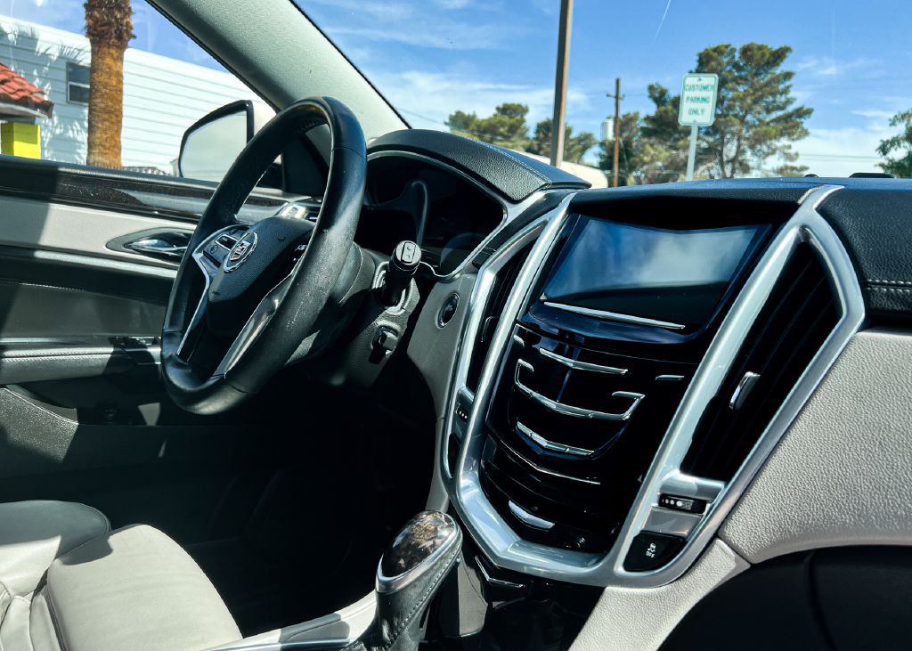 2013 Cadillac SRX Image 6