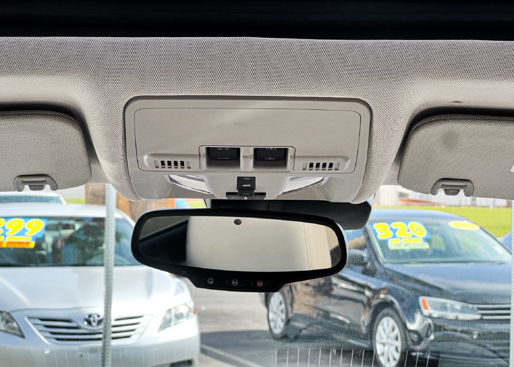 2013 Cadillac SRX Image 13