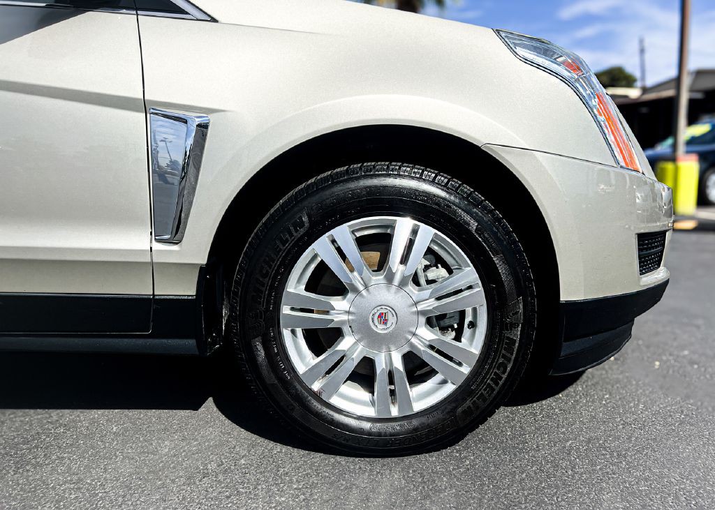 2013 Cadillac SRX Image 18