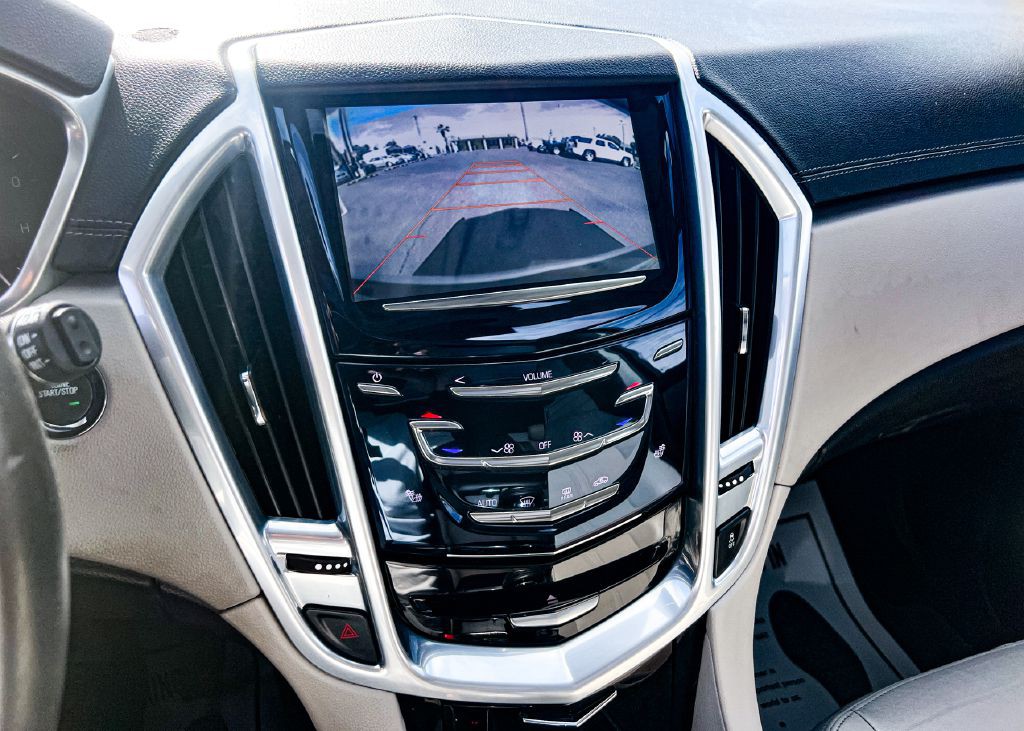 2013 Cadillac SRX Image 23