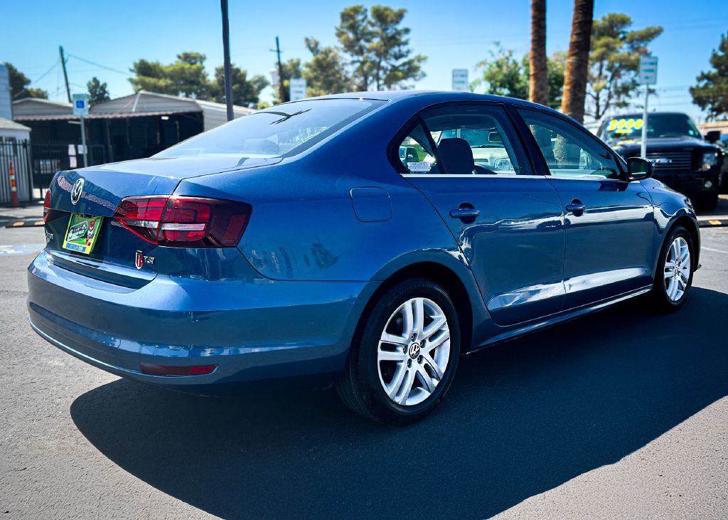2017 Volkswagen Jetta Image 8