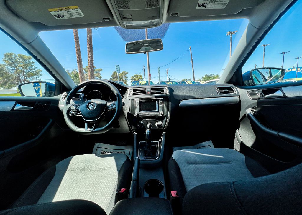 2017 Volkswagen Jetta Image 15