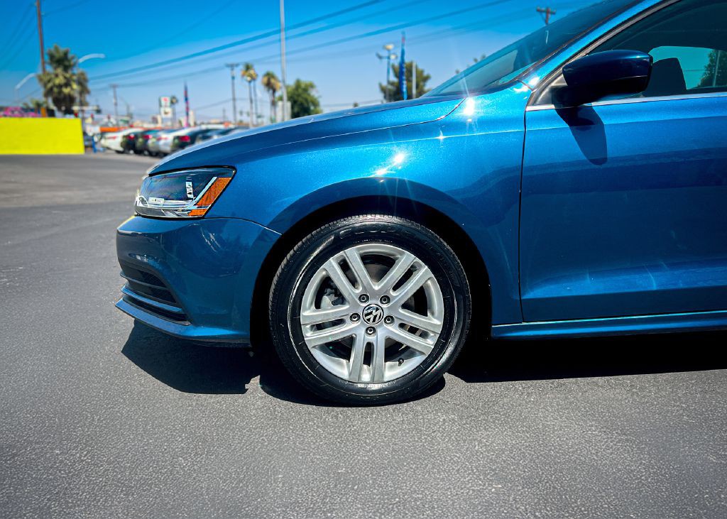 2017 Volkswagen Jetta Image 25