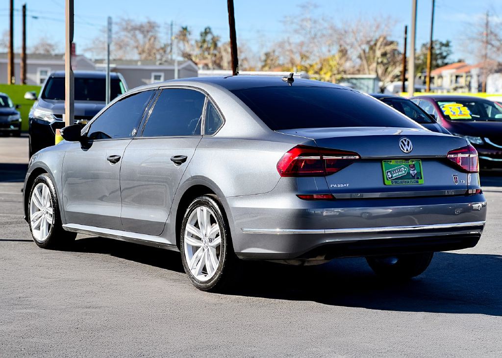 2019 Volkswagen Passat Image 9