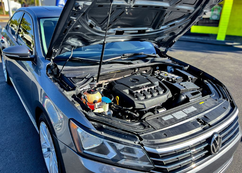 2019 Volkswagen Passat Image 30